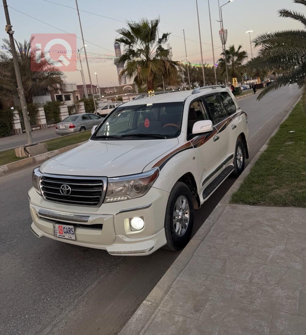 تويوتا لاندكروزر